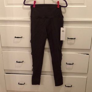 Alo Interlace Legging